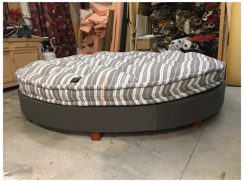 Matelas rond laine - Fabrication Artisanale Française fait main.
