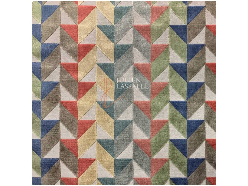 Tissu SACRAMENTO velours à motifs sur fond jacquard - Chanée Deschmaker