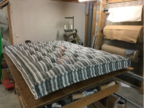 Matelas traditionnel naturel, respirant et isolant en laine