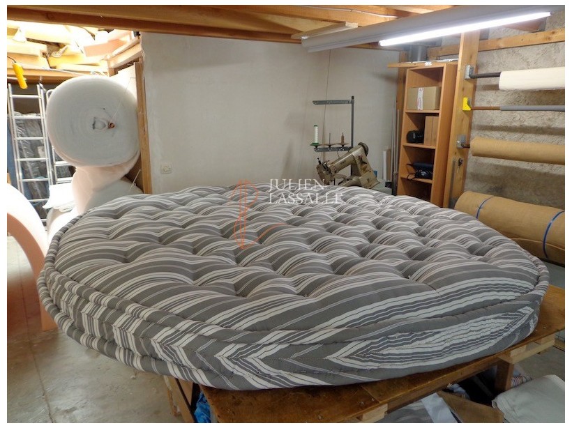 Matelas rond laine - Fabrication Artisanale Française fait main.